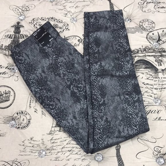 INC Snake-Print Skinny Pants - Picture 6 of 7
